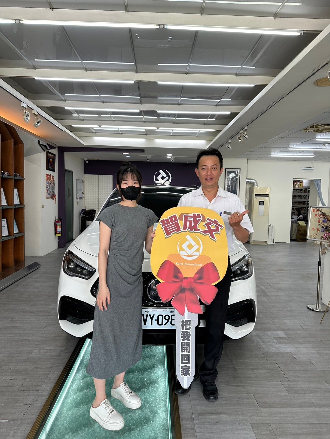 恭喜GLA250車主交車